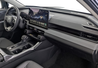 Новый Toyota RAV4 2025 (9 фото)