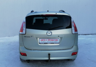 Подержанный автомобиль Mazda 5 2008 года (6 фото)