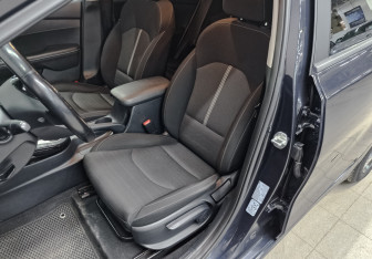 Подержанный автомобиль Kia Cerato Sedan 2019 года (19 фото)