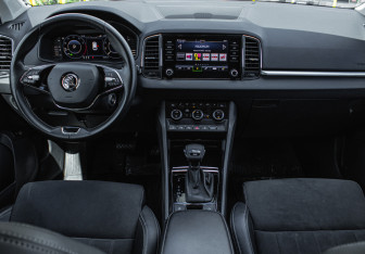 Подержанный автомобиль Skoda Karoq 2020 года (12 фото)