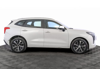 Подержанный автомобиль Haval Jolion 2022 года (4 фото)