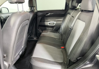 Подержанный автомобиль Opel Antara 2015 года (10 фото)