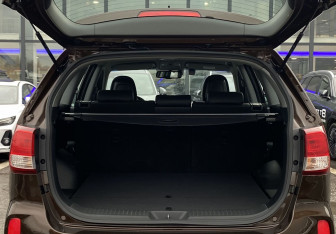 Подержанный автомобиль Kia Sorento 2019 года (10 фото)