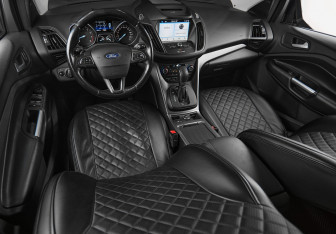 Подержанный автомобиль Ford Kuga 2018 года (17 фото)