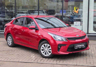 Подержанный автомобиль Kia Rio Sedan 2017 года (3 фото)