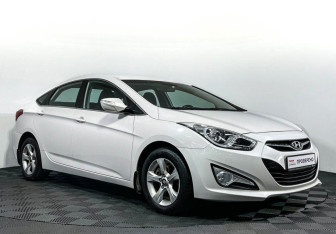 Подержанный автомобиль Hyundai i40 Sedan 2014 года (3 фото)