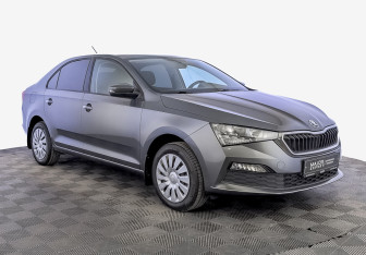 Подержанный автомобиль Skoda Rapid Liftback 2021 года (3 фото)