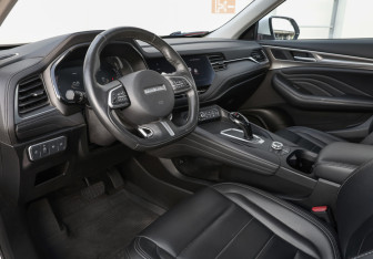 Подержанный автомобиль Haval F7 2021 года (16 фото)