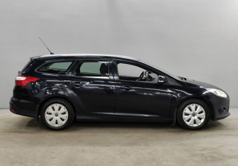 Подержанный автомобиль Ford Focus Wagon 2013 года (4 фото)