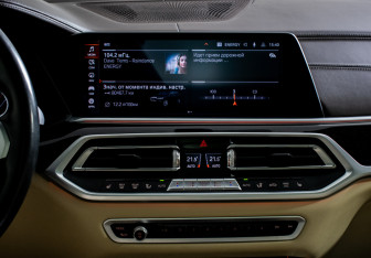 Подержанный автомобиль BMW X7 2020 года (16 фото)