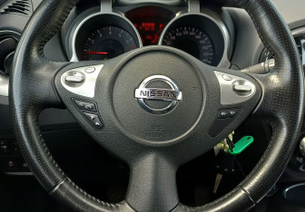Подержанный автомобиль Nissan Juke 2011 года (13 фото)
