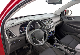 Подержанный автомобиль Hyundai Tucson 2016 года (16 фото)