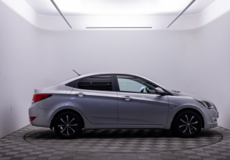 Подержанный автомобиль Hyundai Solaris Sedan 2016 года (4 фото)