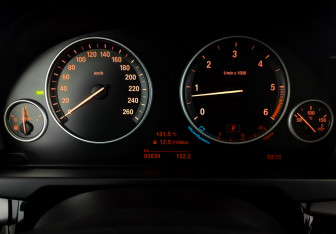 Подержанный автомобиль BMW X5 2018 года (13 фото)