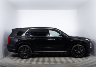 Подержанный автомобиль Hyundai Palisade 2023 года (4 фото)