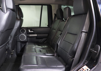 Подержанный автомобиль Land Rover Discovery 2007 года (10 фото)
