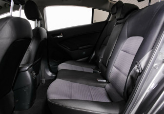 Подержанный автомобиль Kia Cerato Sedan 2018 года (10 фото)