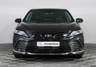 Подержанный автомобиль Toyota Camry Sedan 2023 года (2 фото)