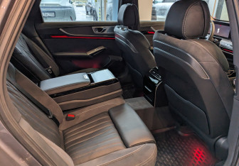 Новый Hongqi H9 2024 (12 фото)