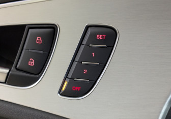 Подержанный автомобиль Audi A6 Sedan 2016 года (20 фото)