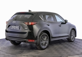 Подержанный автомобиль Mazda CX-5 2017 года (5 фото)