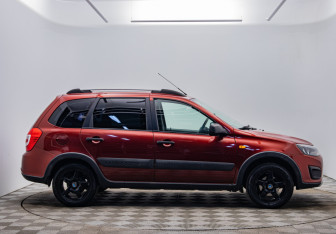 Подержанный автомобиль LADA (ВАЗ) Kalina Wagon 2017 года (6 фото)