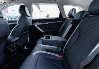 Новый Geely Atlas 2025 (26 фото)