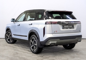 Подержанный автомобиль Jaecoo J7 2023 года (7 фото)