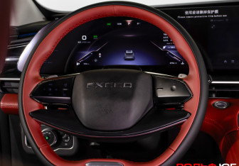 Подержанный автомобиль Exeed RX 2023 года (15 фото)