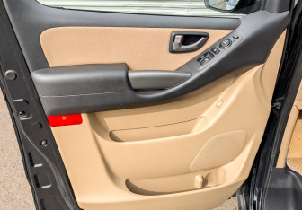 Подержанный автомобиль Hyundai H-1 2021 года (20 фото)