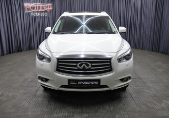 Подержанный автомобиль Infiniti QX60 2014 года (2 фото)