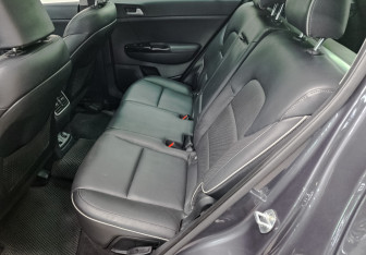 Подержанный автомобиль Kia Sportage 2018 года (18 фото)