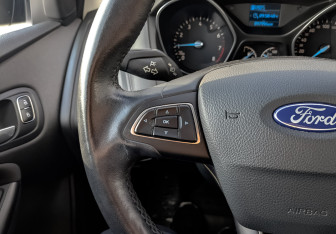 Подержанный автомобиль Ford Focus Hatchback 2018 года (25 фото)