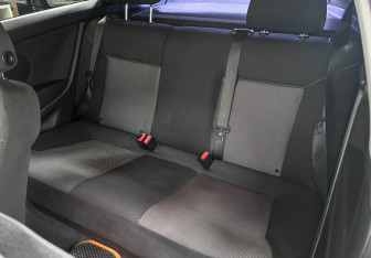 Подержанный автомобиль Opel Astra Hatchback 2011 года (9 фото)