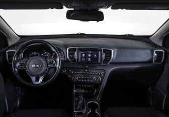 Подержанный автомобиль Kia Sportage 2018 года (14 фото)
