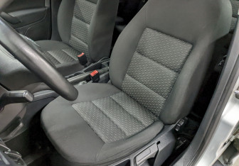 Подержанный автомобиль Skoda Fabia Hatchback 2010 года (13 фото)