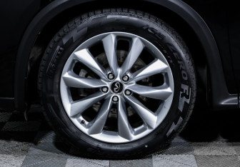 Подержанный автомобиль Infiniti QX50 2019 года (15 фото)