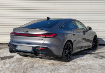 Новый Audi A5 Liftback 2025 (2 фото)