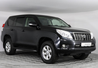 Подержанный автомобиль Toyota Land Cruiser Prado 2011 года (3 фото)