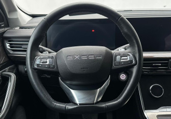 Подержанный автомобиль Exeed VX 2022 года (12 фото)