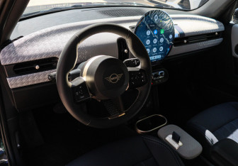 Новый MINI Hatch 2024 (7 фото)