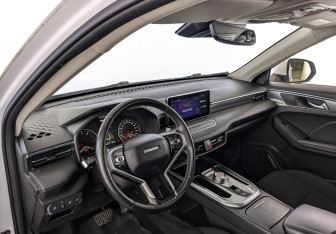 Подержанный автомобиль Haval Jolion 2022 года (15 фото)