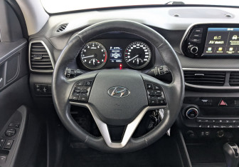 Подержанный автомобиль Hyundai Tucson 2019 года (27 фото)
