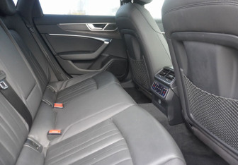 Подержанный автомобиль Audi A6 Sedan 2019 года (10 фото)