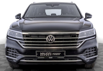 Подержанный автомобиль Volkswagen Touareg 2019 года (2 фото)