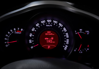 Подержанный автомобиль Kia Sportage 2013 года (15 фото)