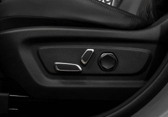 Подержанный автомобиль Changan UNI-K 2022 года (26 фото)