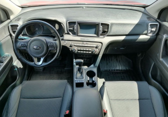Подержанный автомобиль Kia Sportage 2018 года (11 фото)