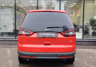 Подержанный автомобиль Ford Galaxy 2007 года (7 фото)