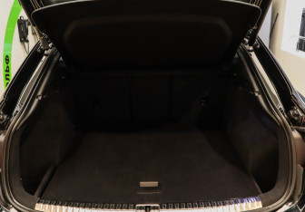 Подержанный автомобиль Audi Q3 Sportback 2021 года (24 фото)